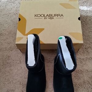 🔥Koolaburra by UGG Classic Short Womens  Black Winter Boots size 5W🔥